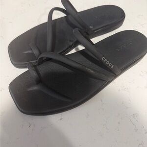 CROCS Women's Classic Black Sandals